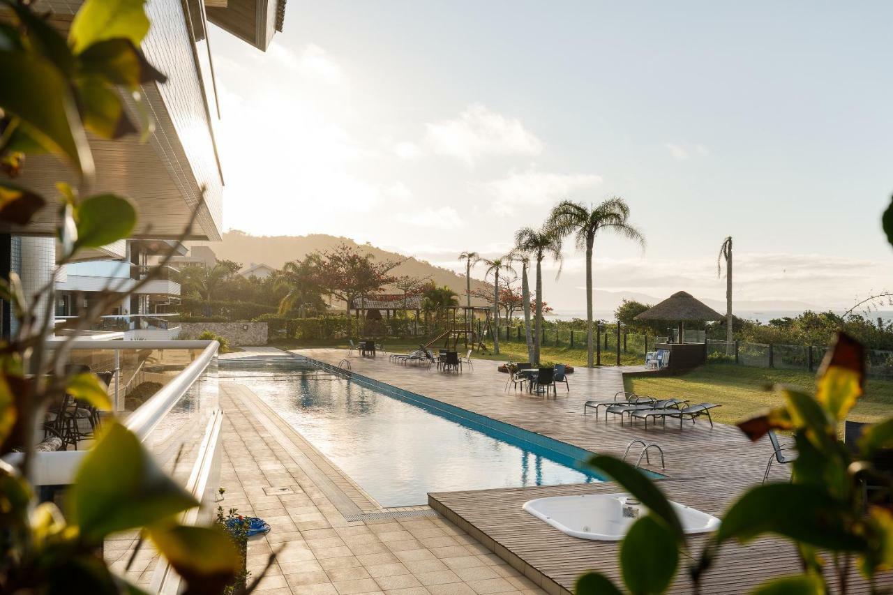 Apartamento Com 4 Suites Pe Na Areia Florianópolis Buitenkant foto